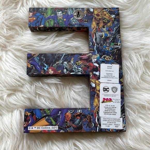 Marvel and DC Letters Wall Art/Decor Letters E,A,K,R - Picture 5 of 16